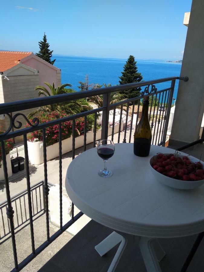 Sunny Blue Apartments Omis Exterior photo